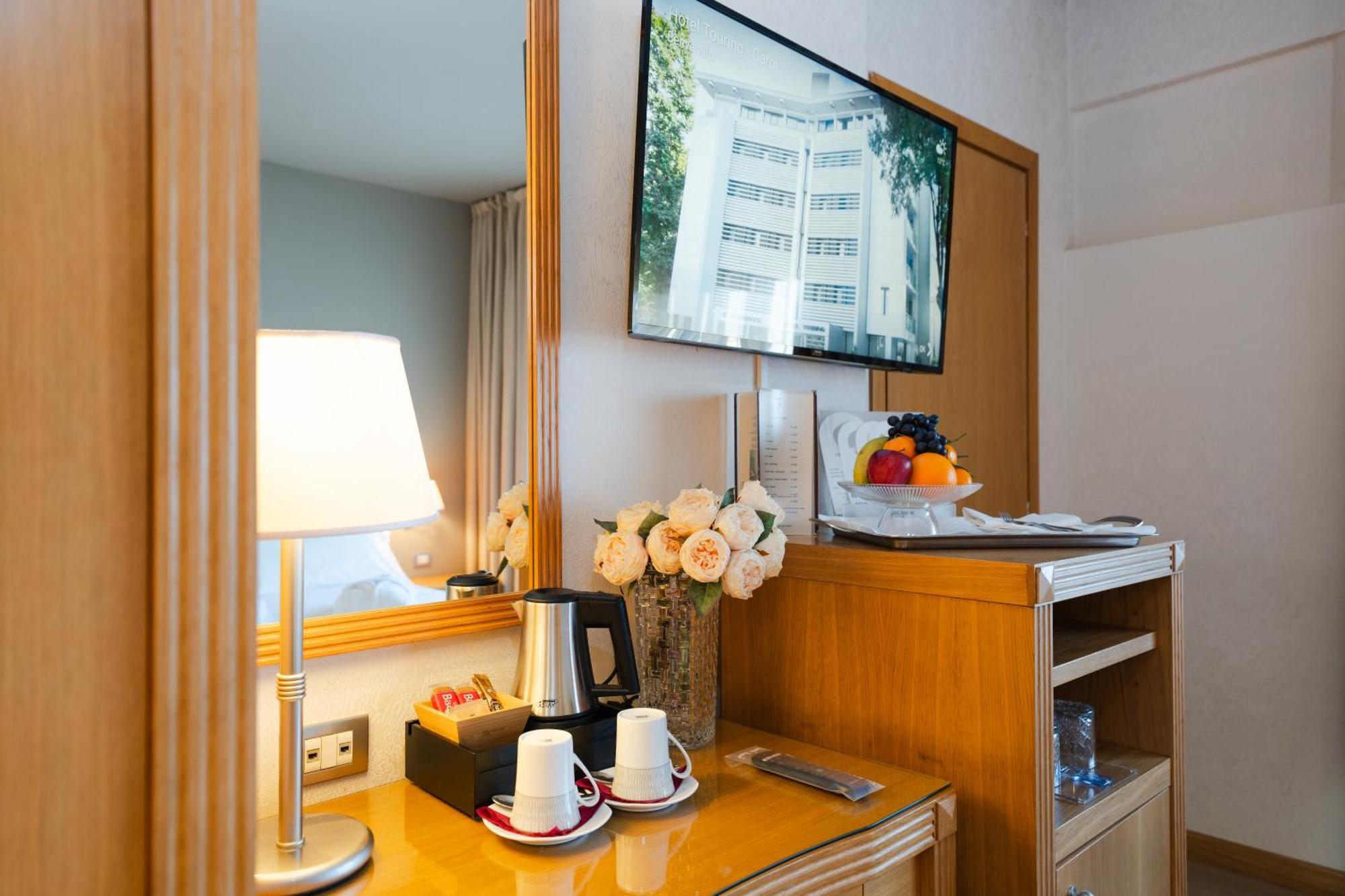 Hotel Touring Карпи Экстерьер фото
