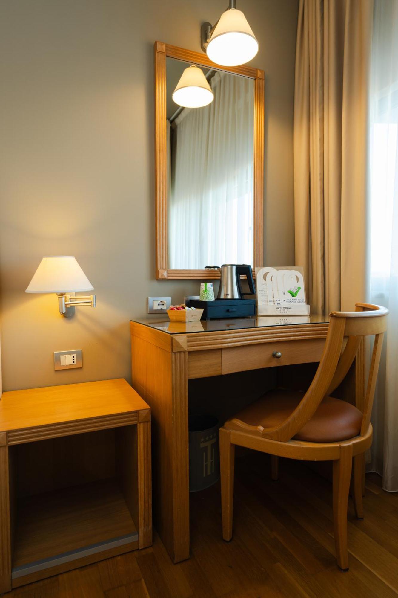 Hotel Touring Карпи Экстерьер фото